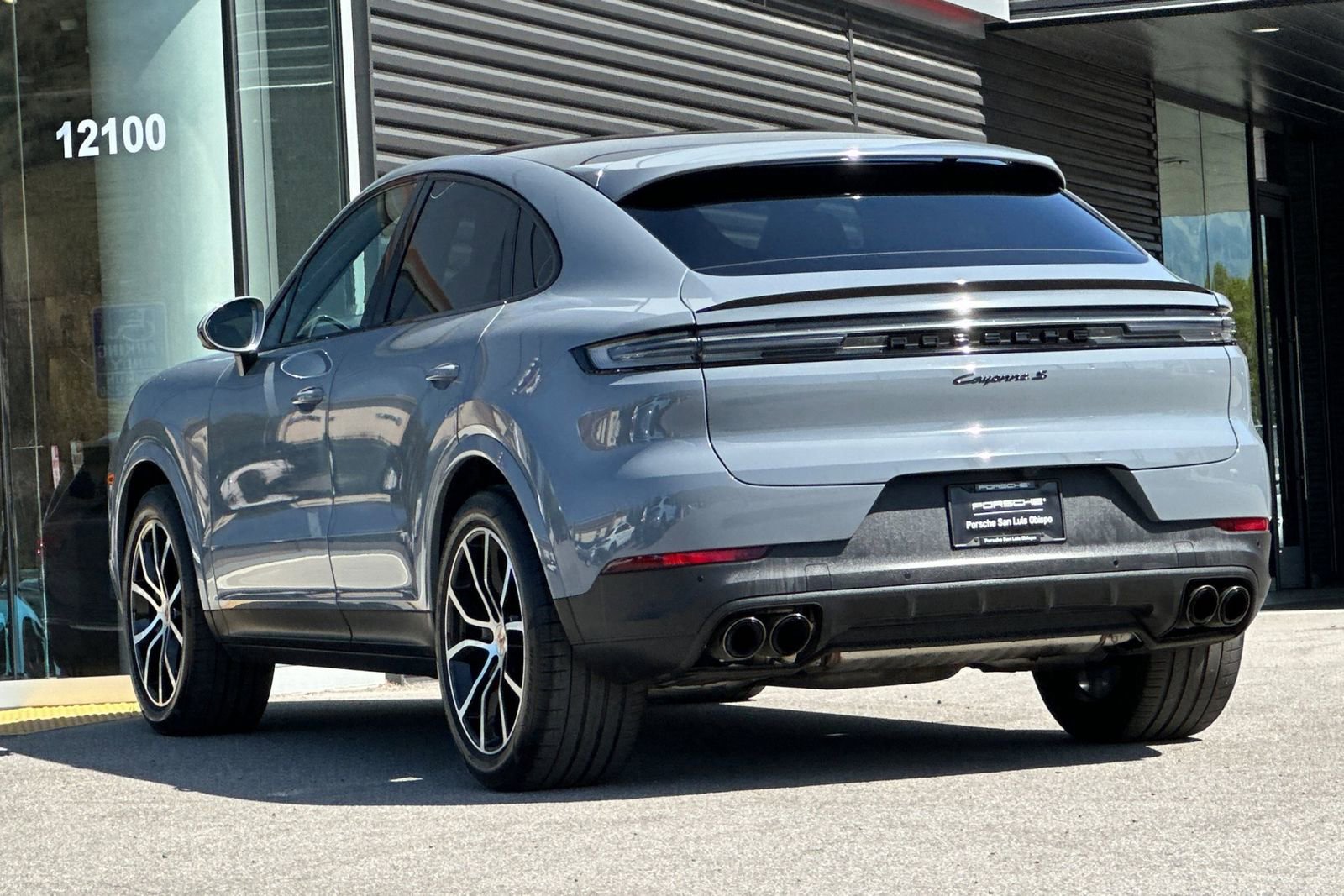 Used 2025 Porsche Cayenne S image 3