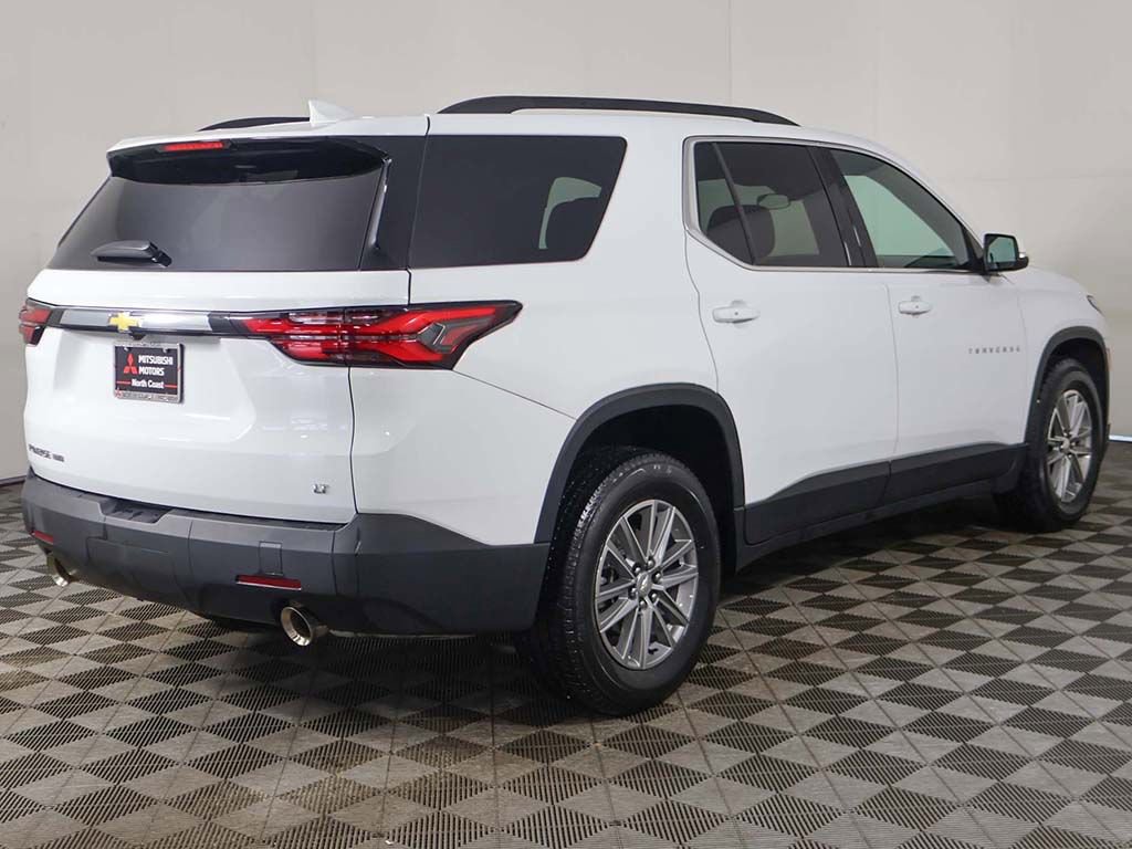 Used 2023 Chevrolet Traverse LT image 5