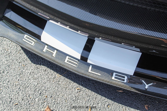 Used 2022 Ford Mustang Shelby GT500 w/ Carbon Fiber Track Pack image 44