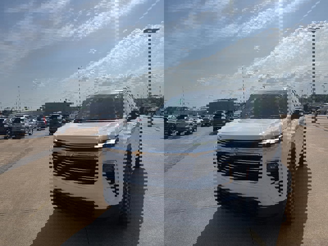 Used 2025 Chevrolet Traverse LT image 6