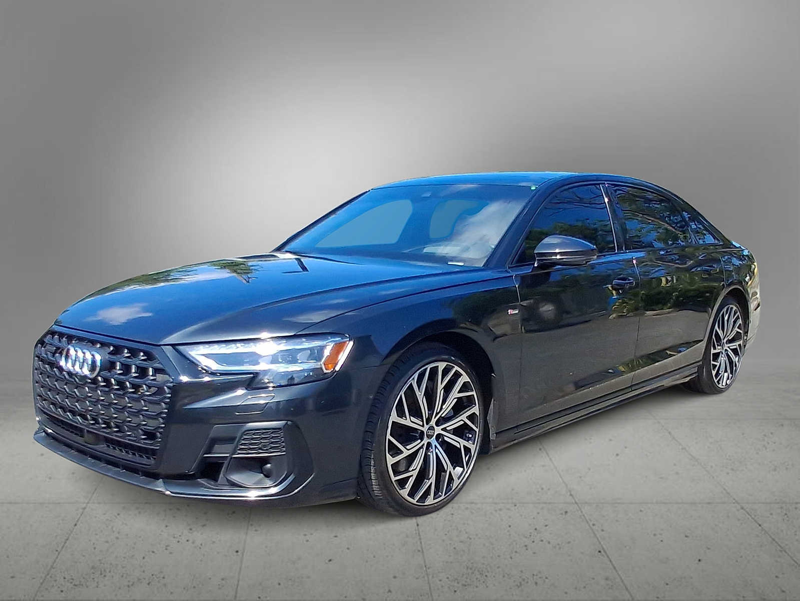 Used 2023 Audi A8 L 3.0T w/ Luxury Package AWD/4WD image 4