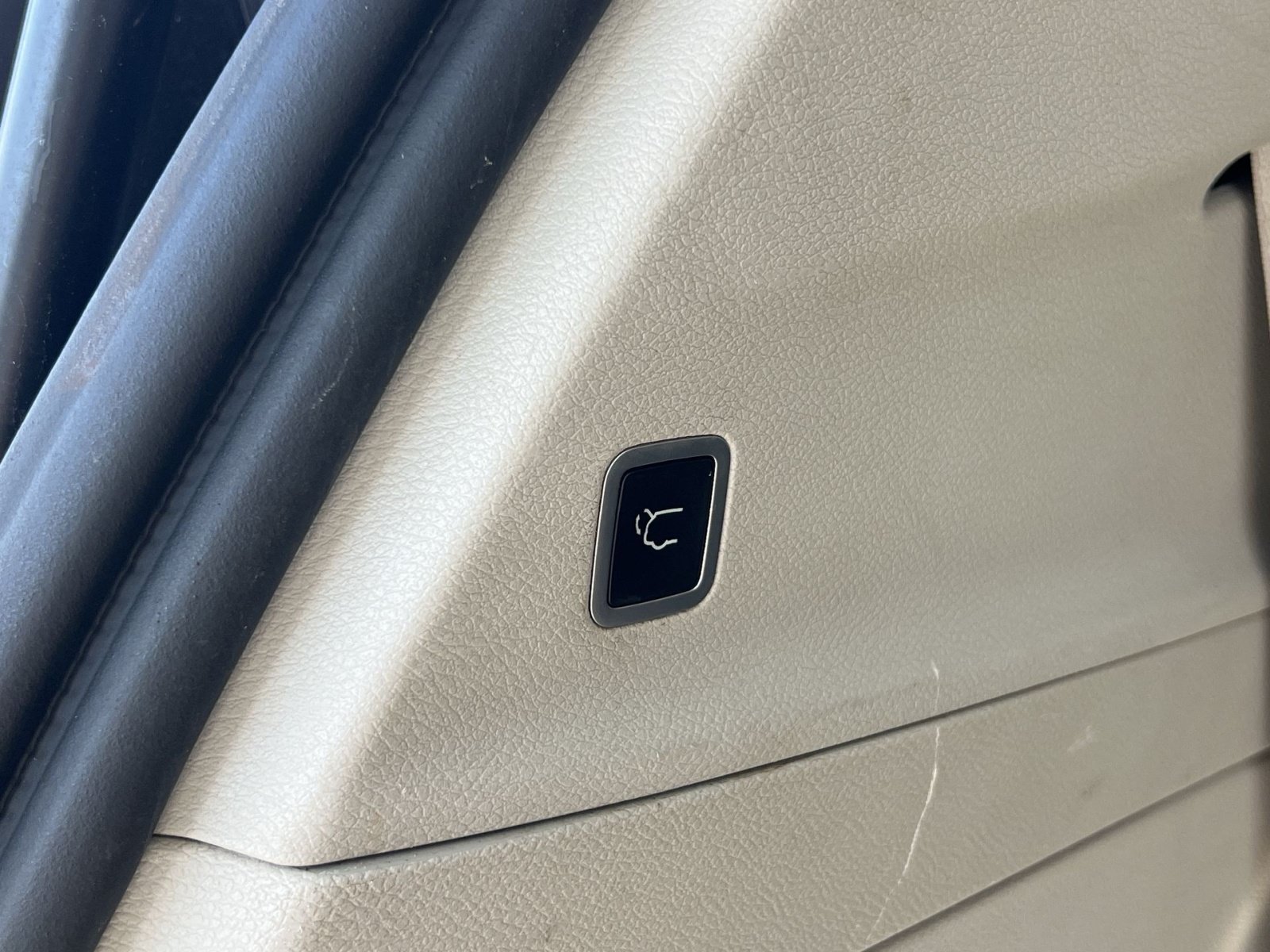 Used 2018 Chrysler Pacifica Touring-L FWD image 27