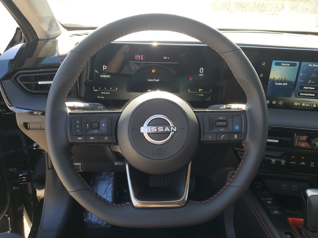 New 2027 Nissan Kicks SR w/ SR Premium Package FWD image 24