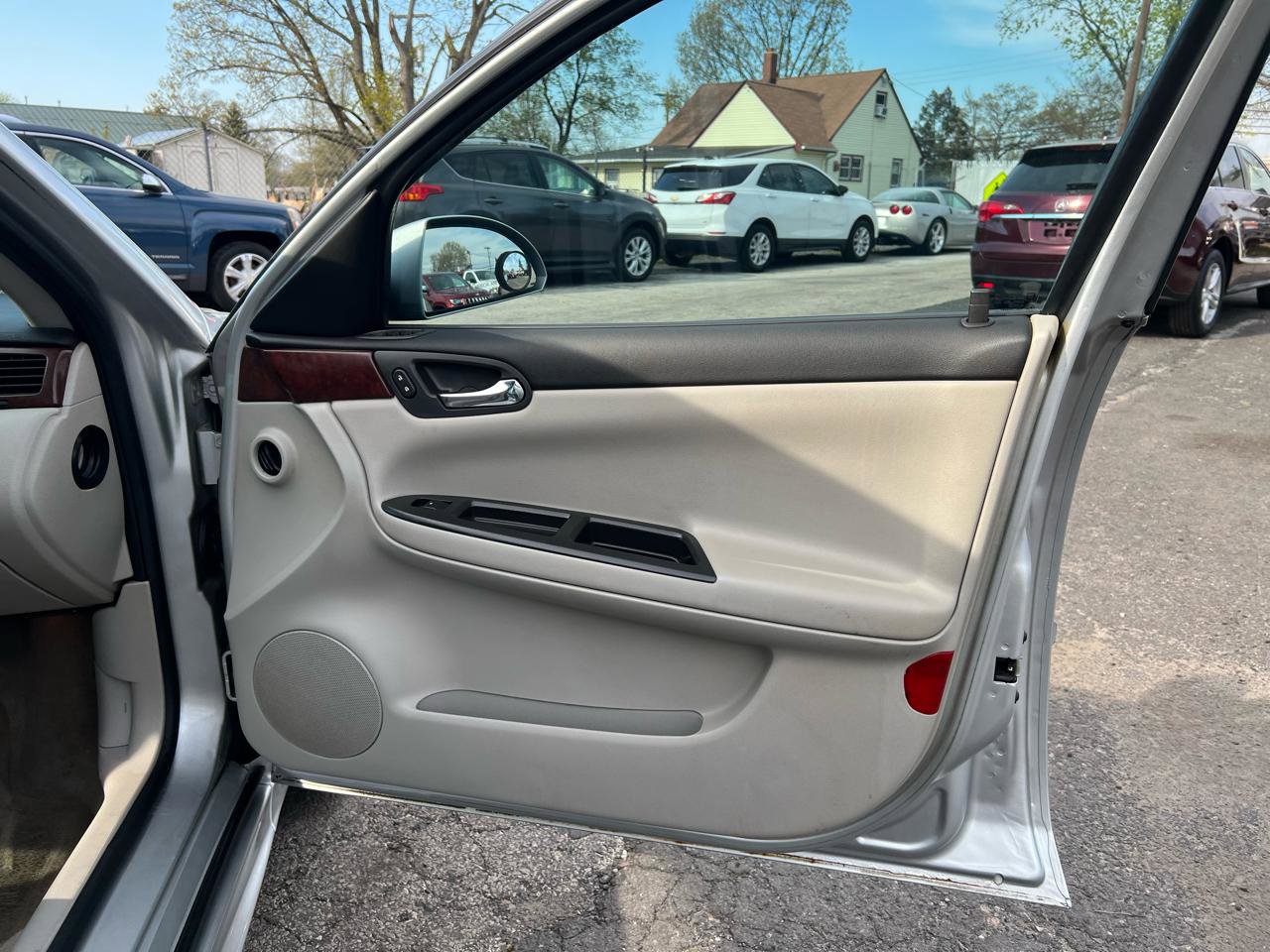 Used 2010 Chevrolet Impala LS image 11