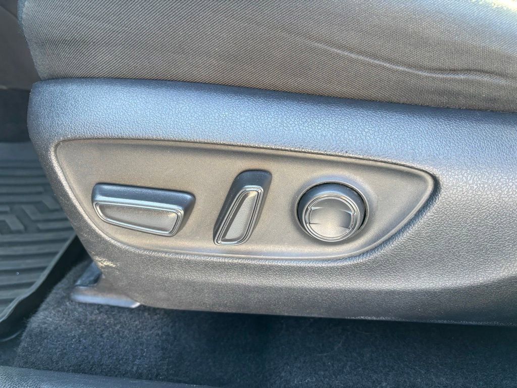 Used 2024 Toyota RAV4 XLE image 18