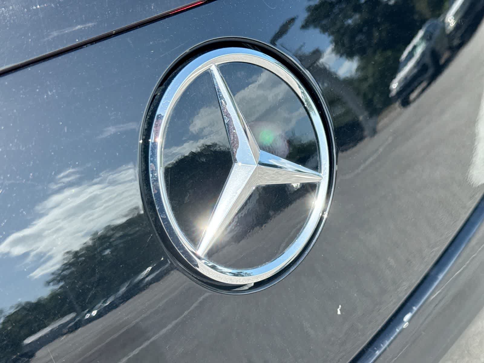 Used 2025 Mercedes-Benz CLE 300 4MATIC Cabriolet image 18