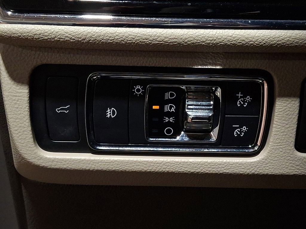 Used 2022 Lincoln Navigator Reserve image 19