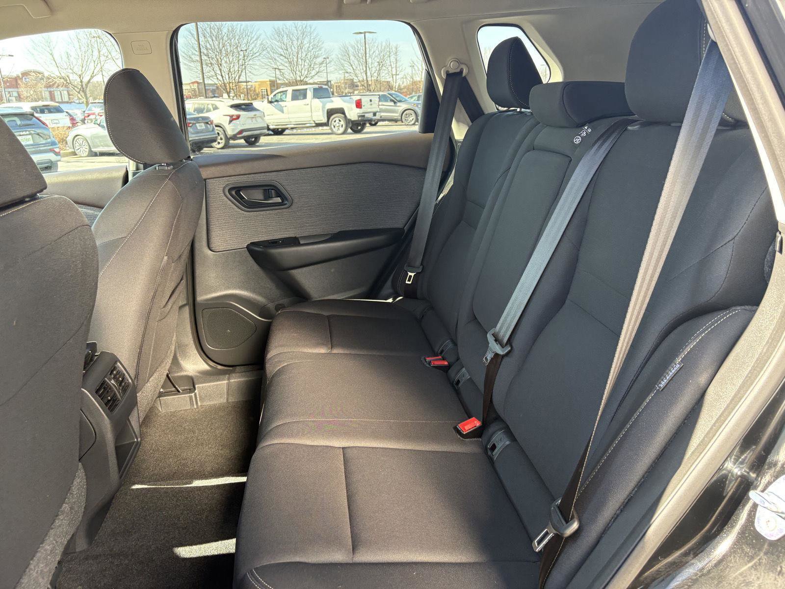 Used 2023 Nissan Rogue S AWD/4WD image 17