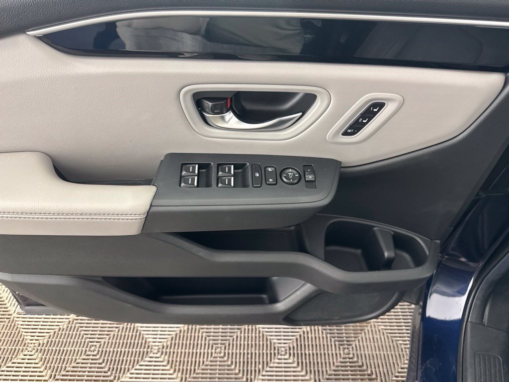 Certified 2025 Honda Pilot Touring image 29