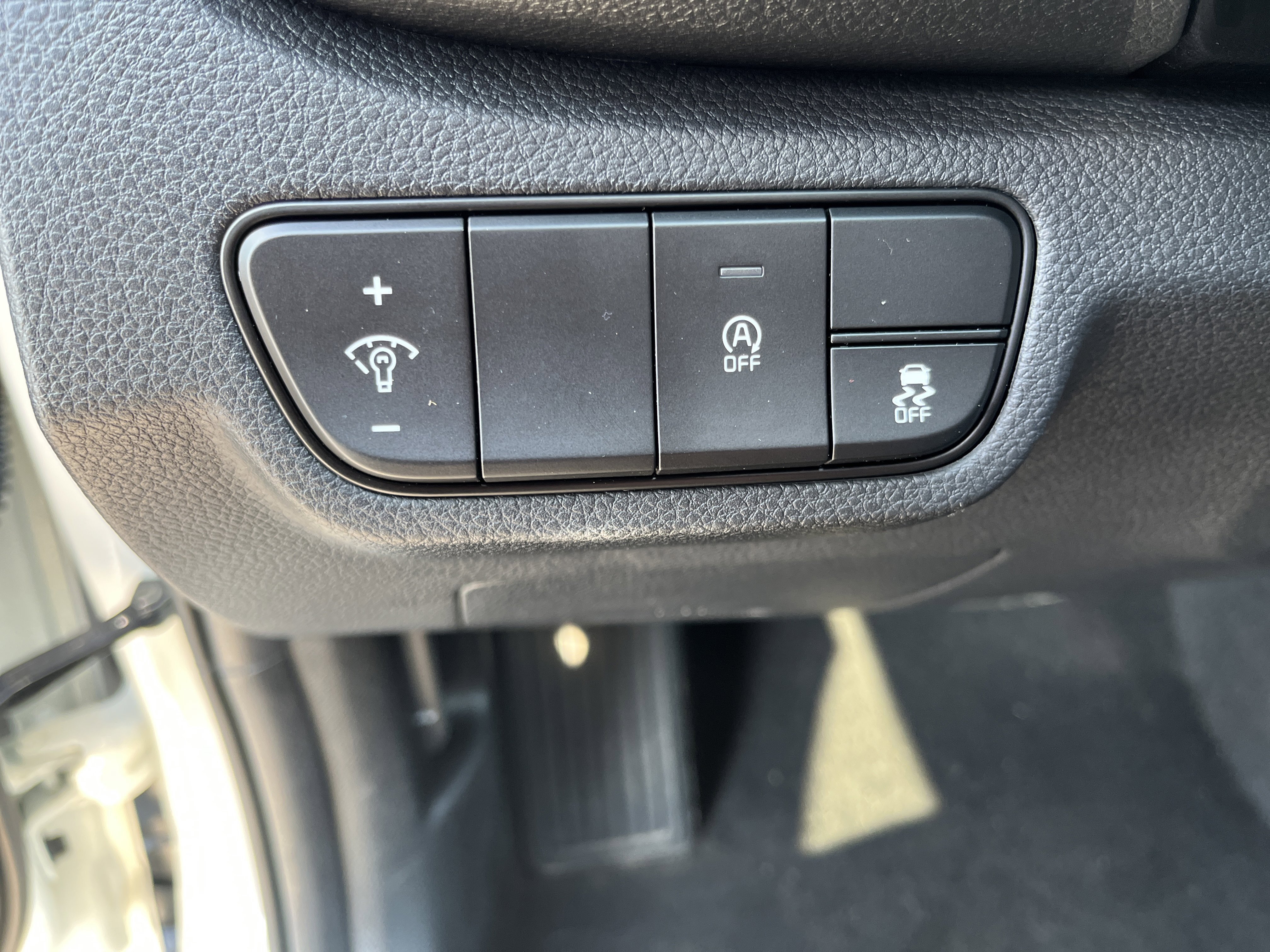 Used 2025 Kia Seltos S AWD/4WD image 19