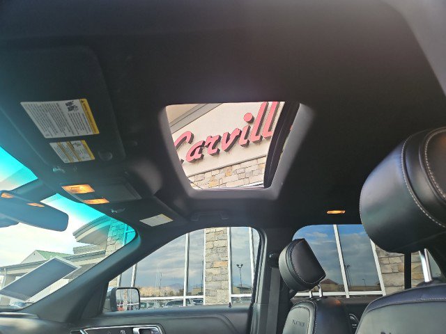 Used 2017 Ford Explorer Platinum image 23