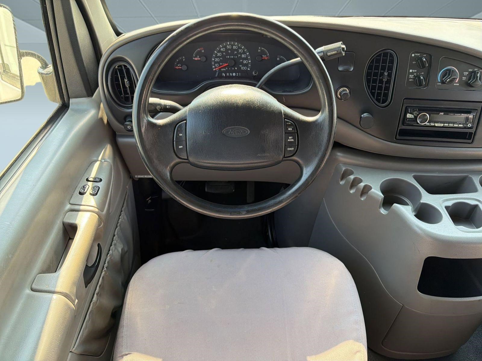 Used 2000 Ford E-350 and Econoline 350 XL image 23