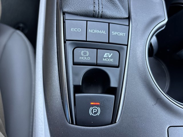 Used 2024 Toyota Camry XSE w/ Navigation Package image 36