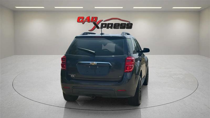 Used 2017 Chevrolet Equinox LT w/ Convenience Package image 9