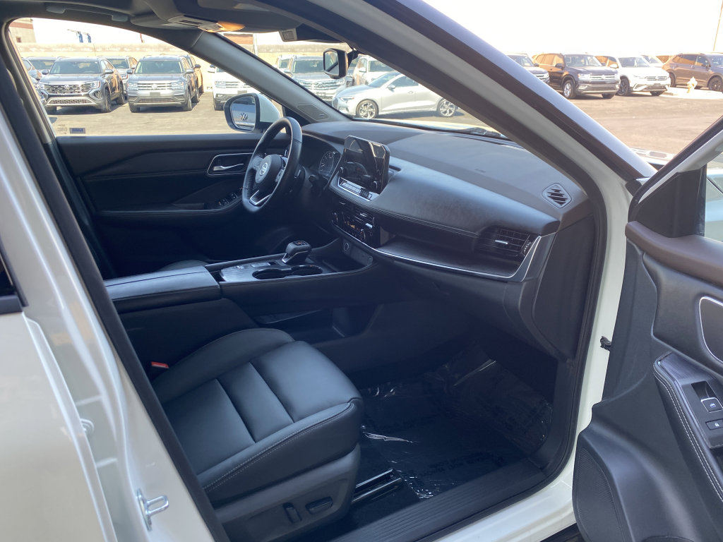 Used 2021 Nissan Rogue SL w/ Premium Package image 22