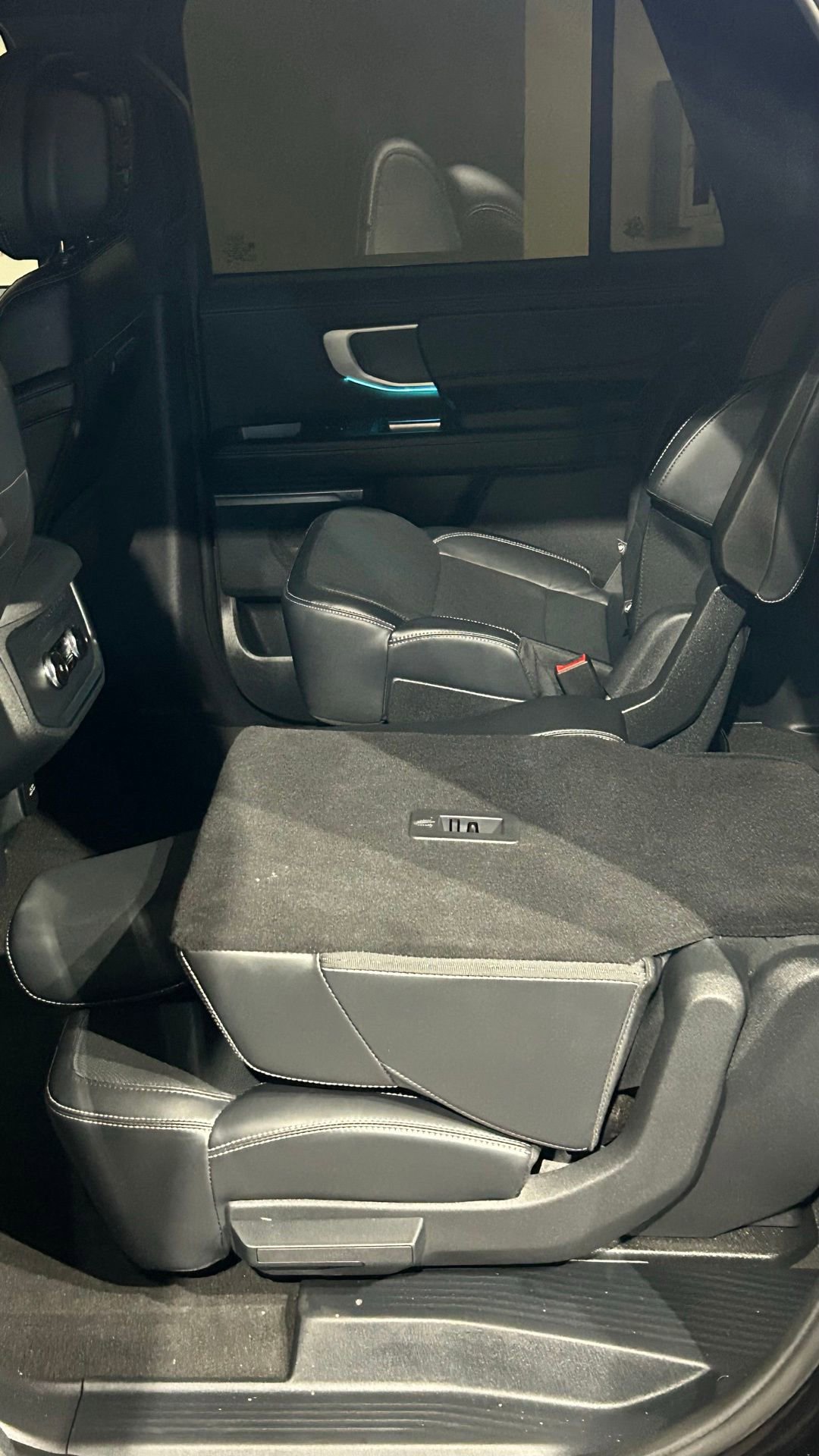 Used 2026 Ford Expedition Max Platinum w/ Stealth Appearance Package AWD/4WD image 57