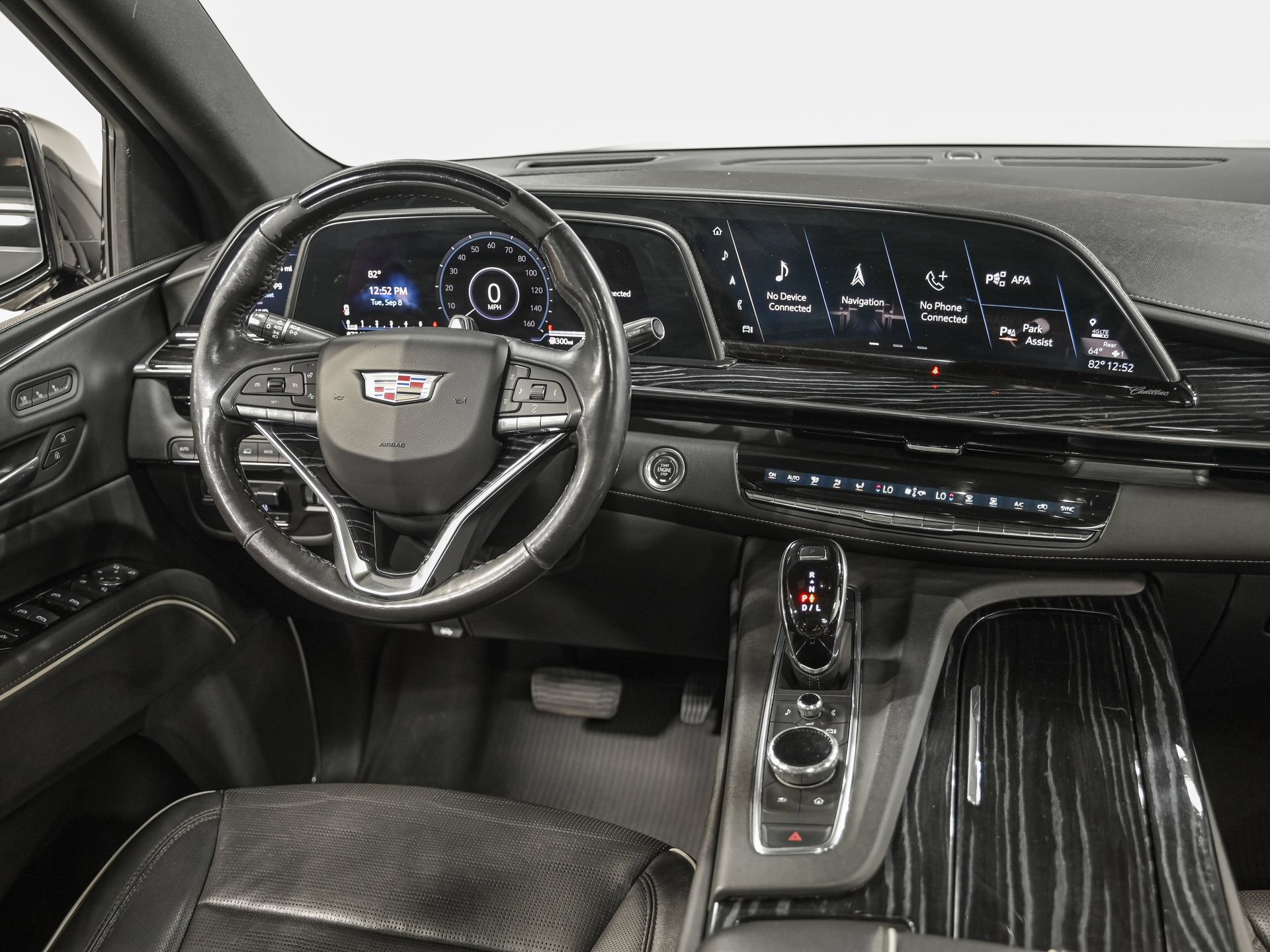 Used 2021 Cadillac Escalade ESV Sport w/ Driver Assist Tech Package AWD/4WD image 30