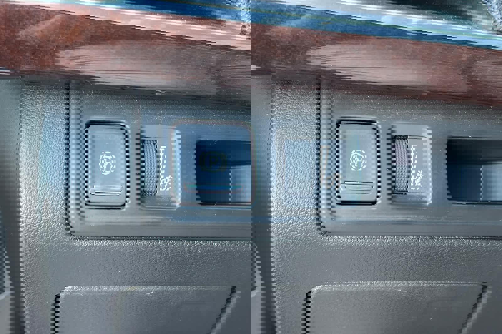 Used 2018 Cadillac CT6 RWD image 33