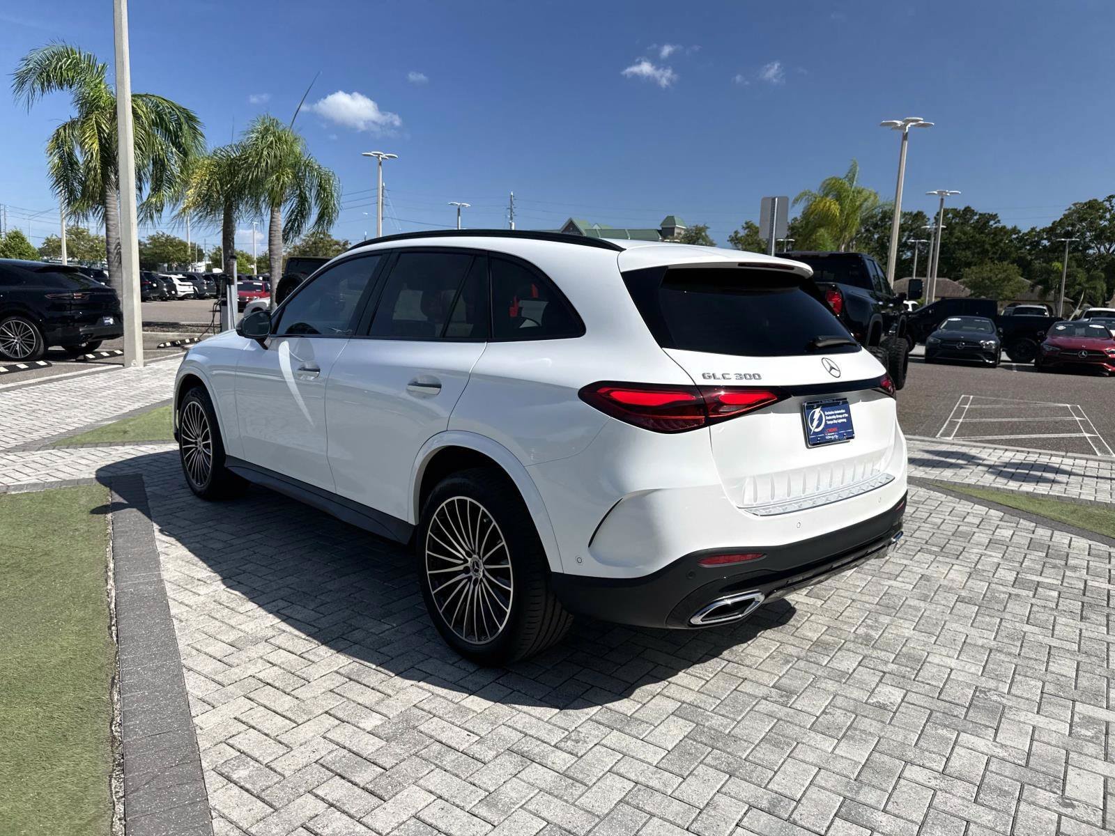 New 2027 Mercedes-Benz GLC 300 image 4