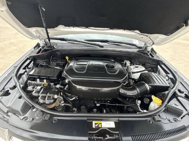 Used 2021 Jeep Grand Cherokee Laredo AWD/4WD image 31