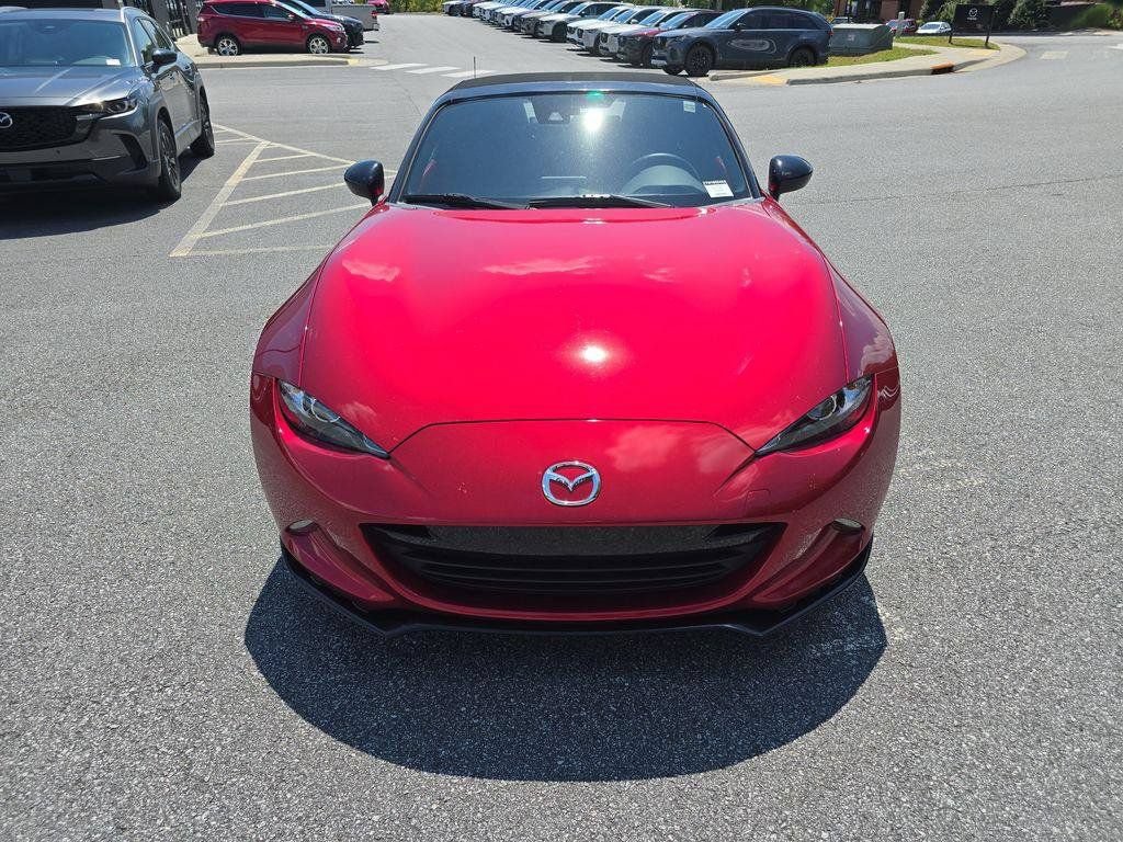 Certified 2022 MAZDA MX-5 Miata Club RWD image 8