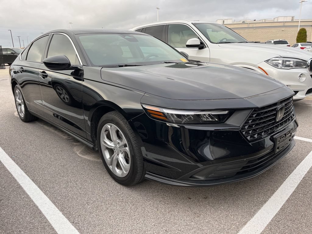 Certified 2023 Honda Accord LX image 2
