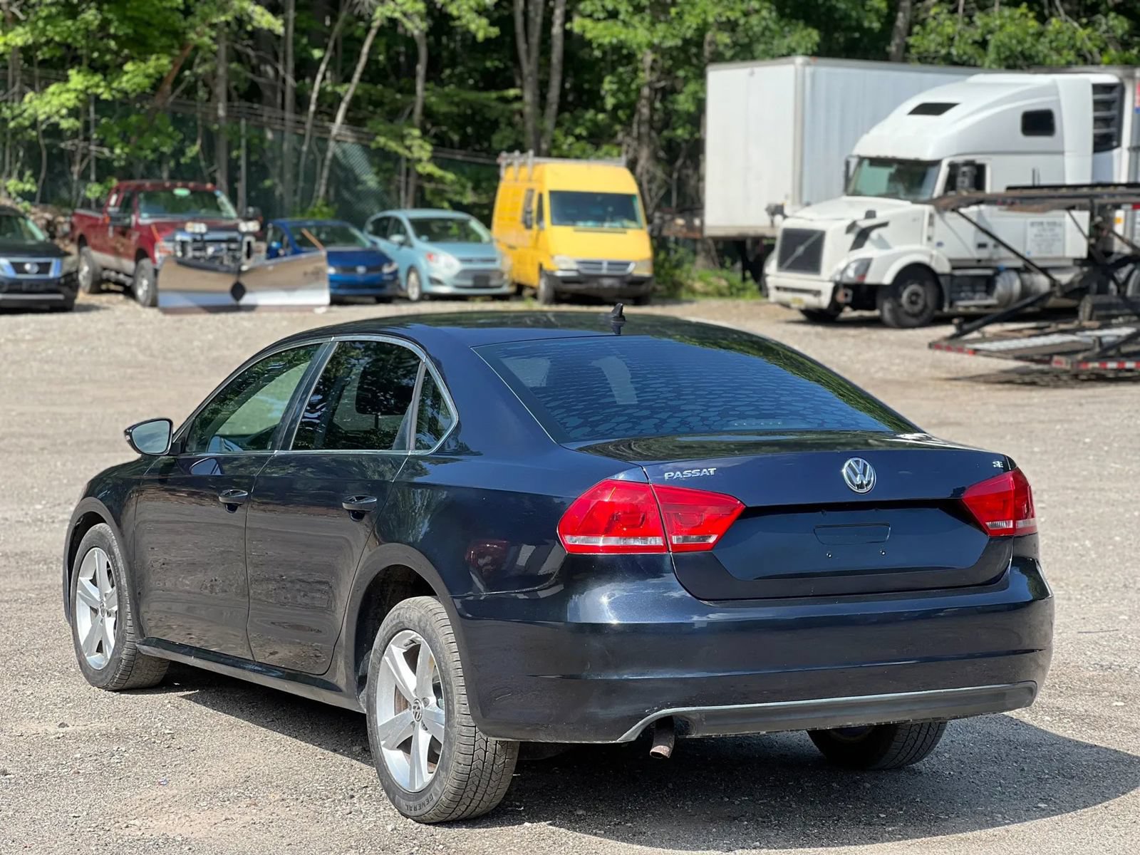 Used 2012 Volkswagen Passat 2.5 SE FWD image 4