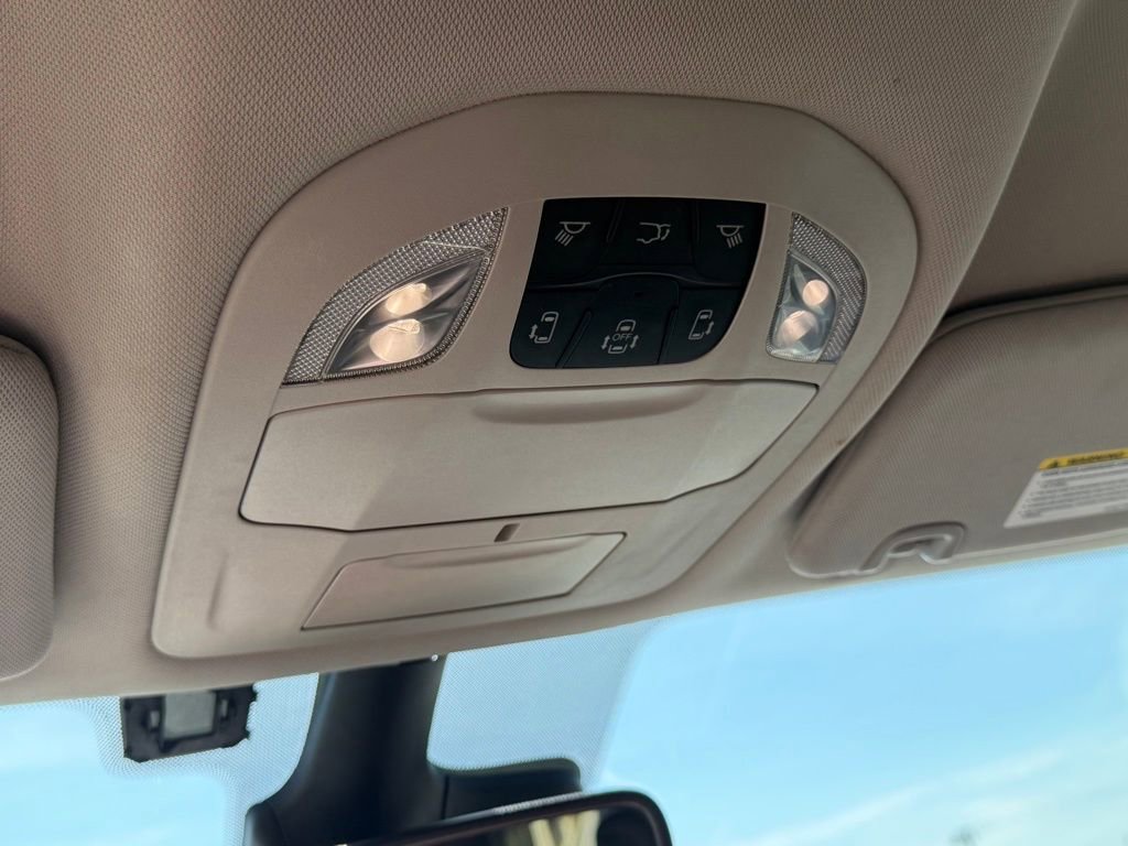 Used 2024 Chrysler Voyager LX FWD image 27