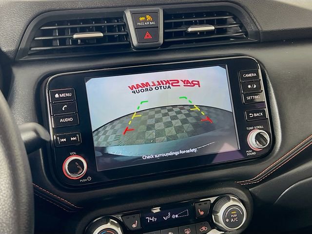 Used 2024 Nissan Versa SR image 18