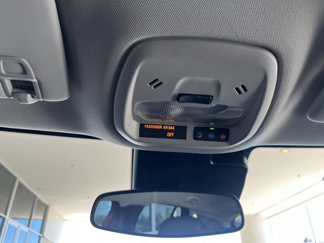 Used 2025 Chevrolet Trax LT w/ LT Convenience Package image 20