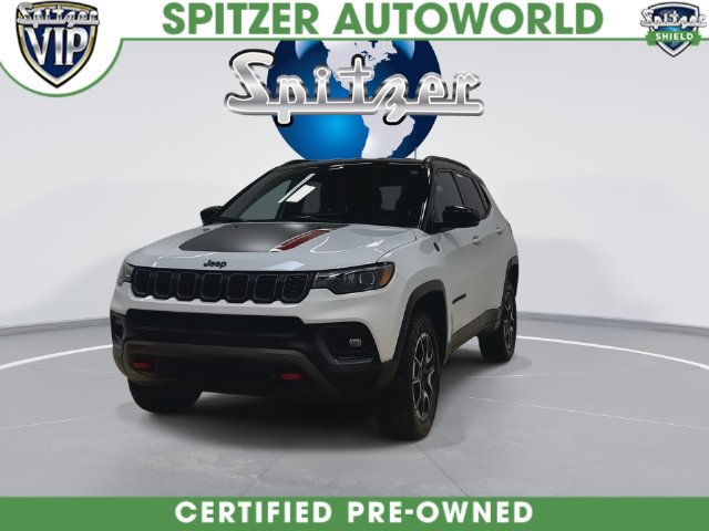 Used 2025 Jeep Compass Trailhawk w/ Trailhawk Elite Group AWD/4WD image 9