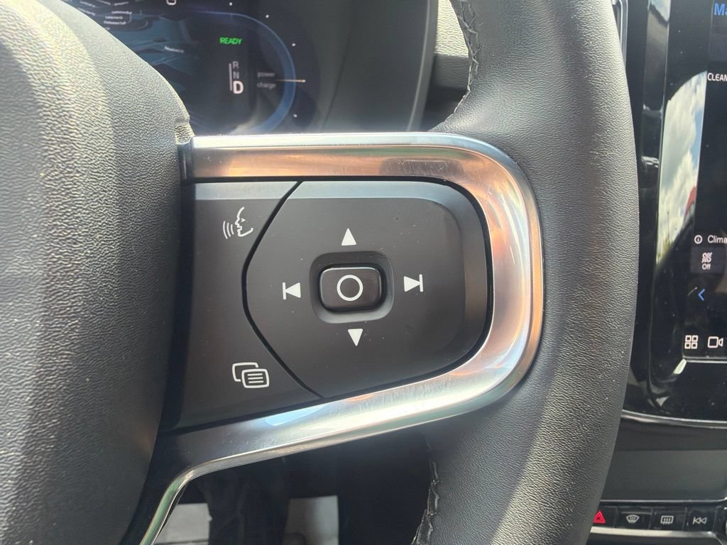 Certified 2023 Volvo C40 P8 Recharge Ultimate w/ Protection Package Premier AWD/4WD image 14