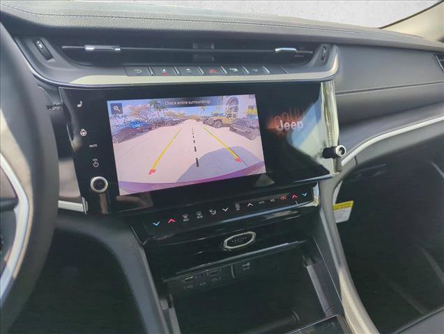 New 2026 Jeep Grand Cherokee Limited w/ Limited Altitude Package RWD image 9