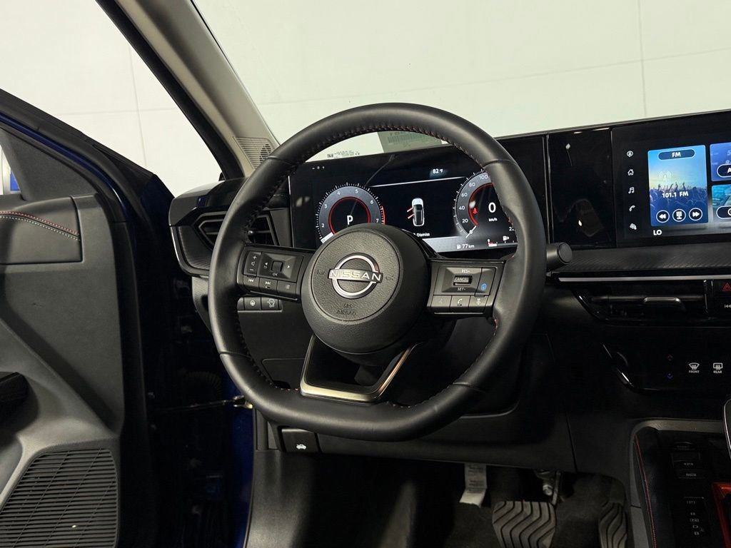 Used 2025 Nissan Kicks SR FWD image 15