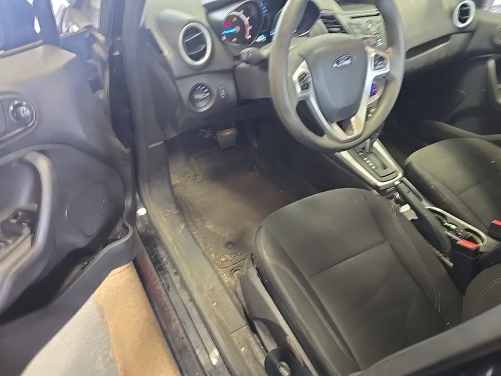 Used 2017 Ford Fiesta SE FWD image 5