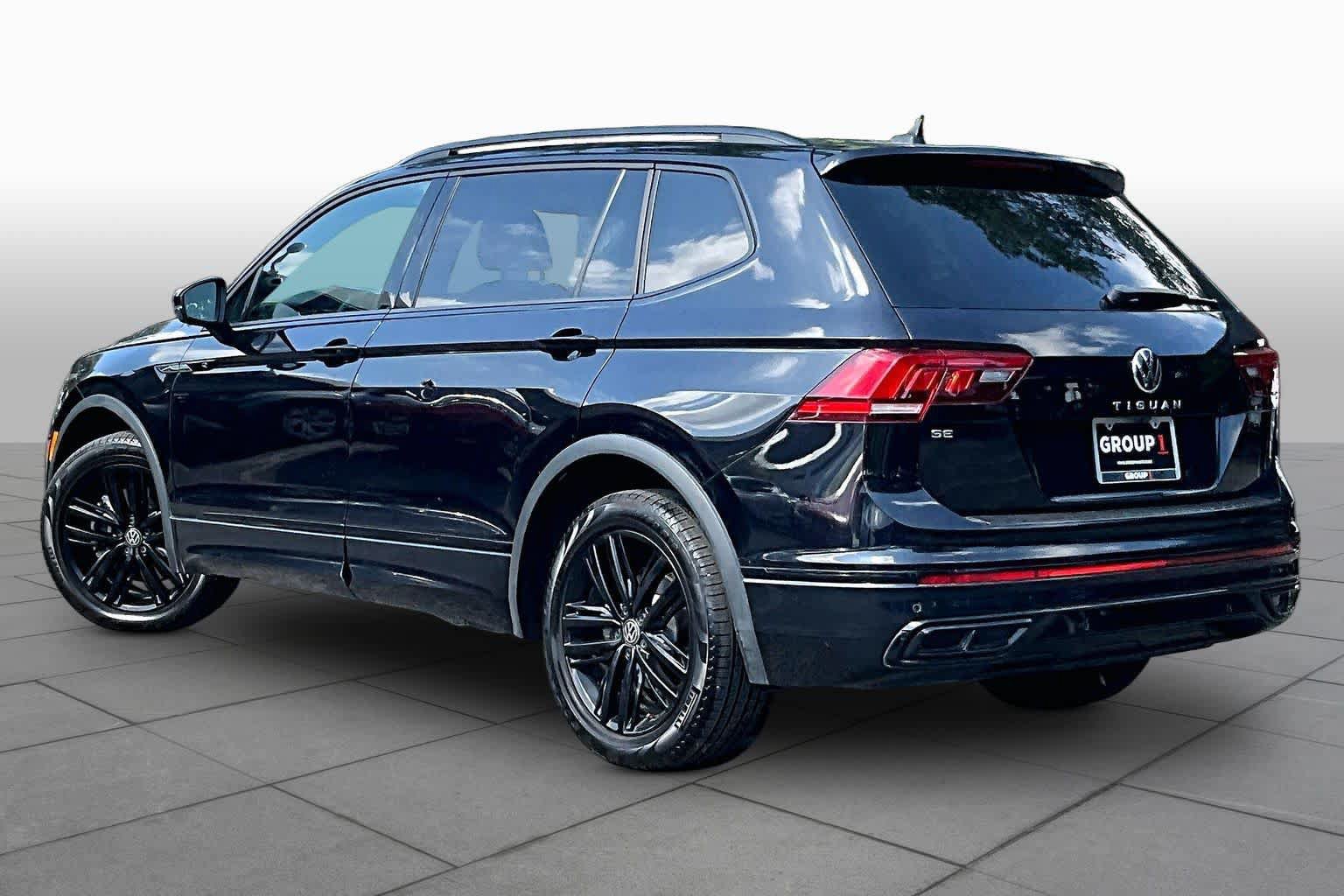 Used 2022 Volkswagen Tiguan SE R-Line FWD image 12