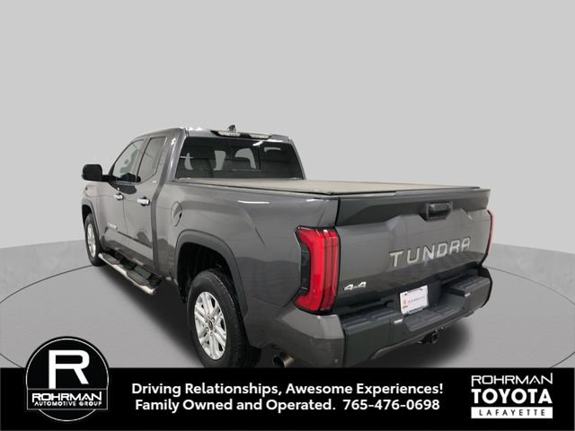 Used 2022 Toyota Tundra SR5 w/ SR5 Convenience Package AWD/4WD image 4