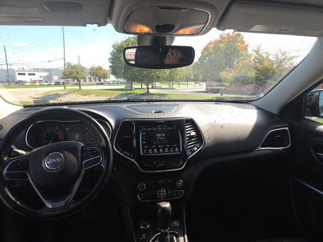 Used 2020 Jeep Cherokee Limited AWD/4WD image 6