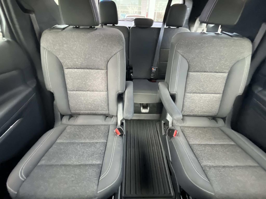 Certified 2024 Chevrolet Traverse LT FWD image 31