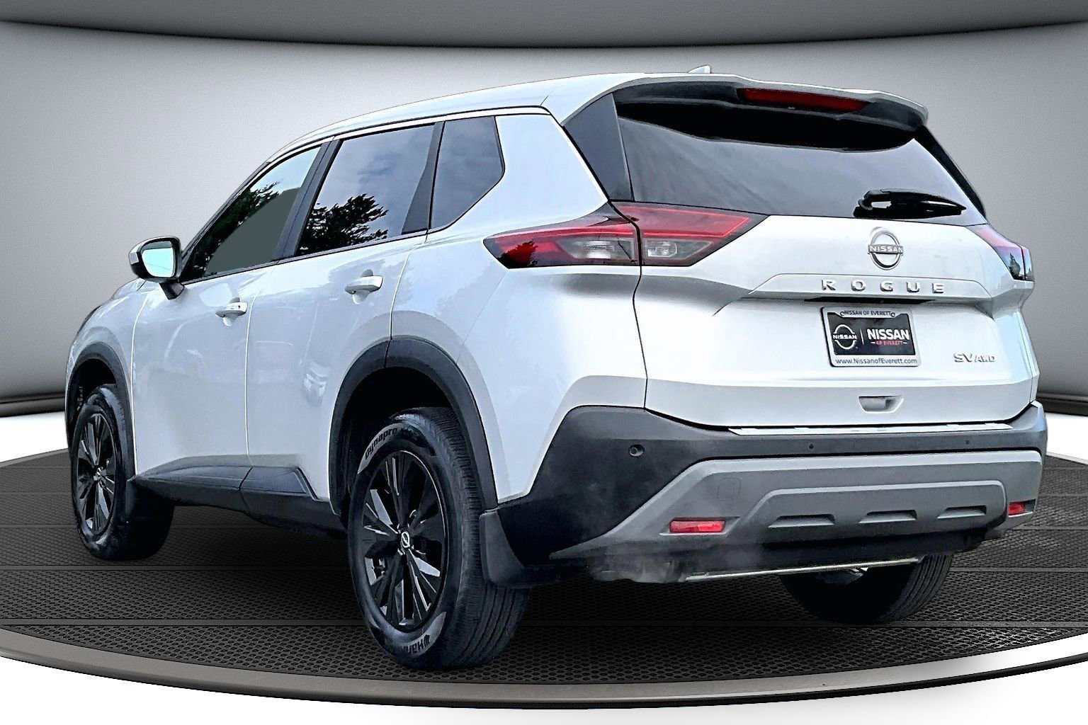 Used 2023 Nissan Rogue SV AWD/4WD image 4