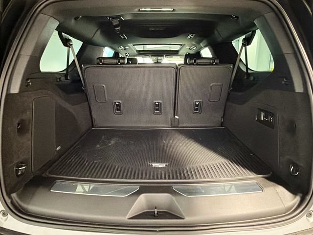New 2026 Cadillac Escalade ESV Luxury w/ LPO, Floor Liner Package AWD/4WD image 24