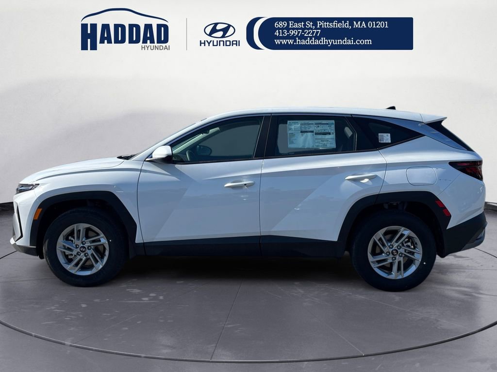 New 2025 Hyundai Tucson SE image 2