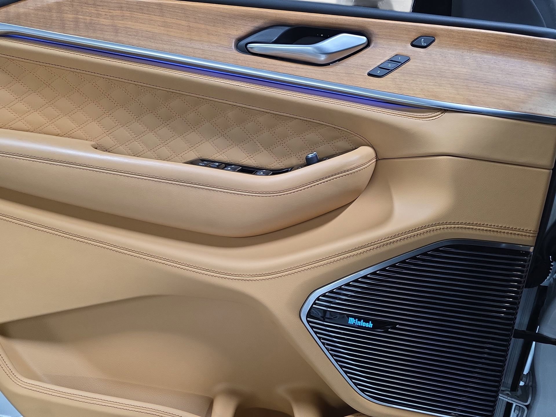 Used 2023 Jeep Grand Cherokee L Summit image 26