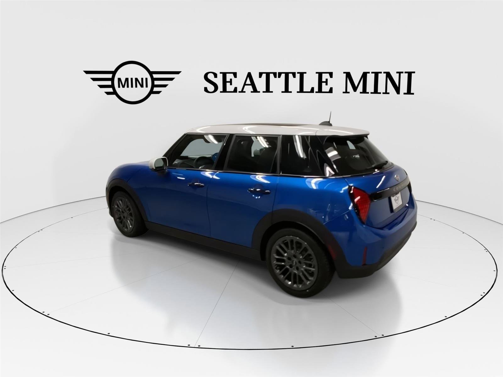 New 2026 MINI Cooper 4-Door Hardtop FWD image 8