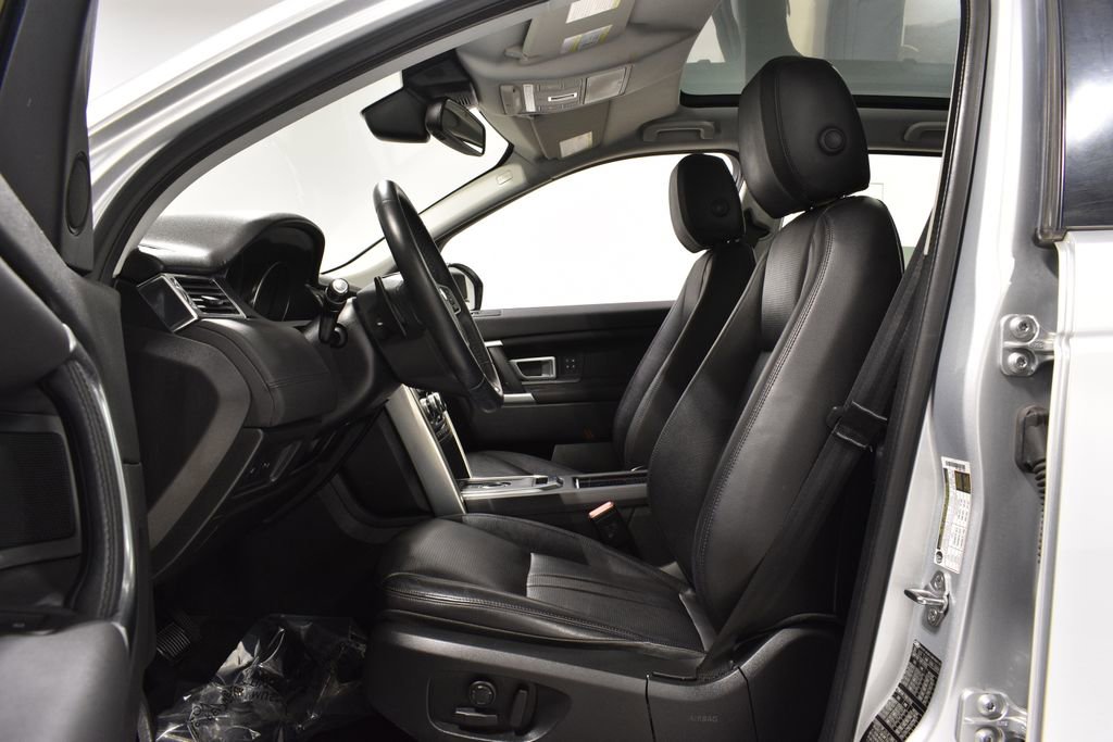 Used 2019 Land Rover Discovery Sport HSE image 10