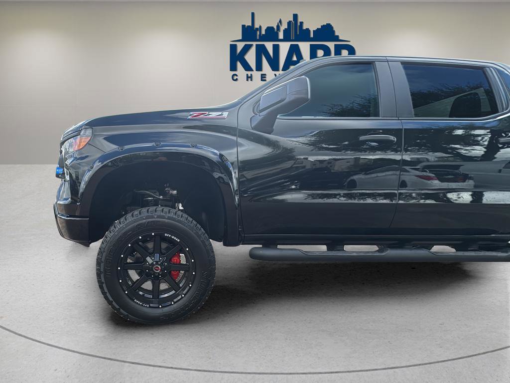 Used 2026 Chevrolet Silverado 1500 Custom Trail Boss AWD/4WD image 2