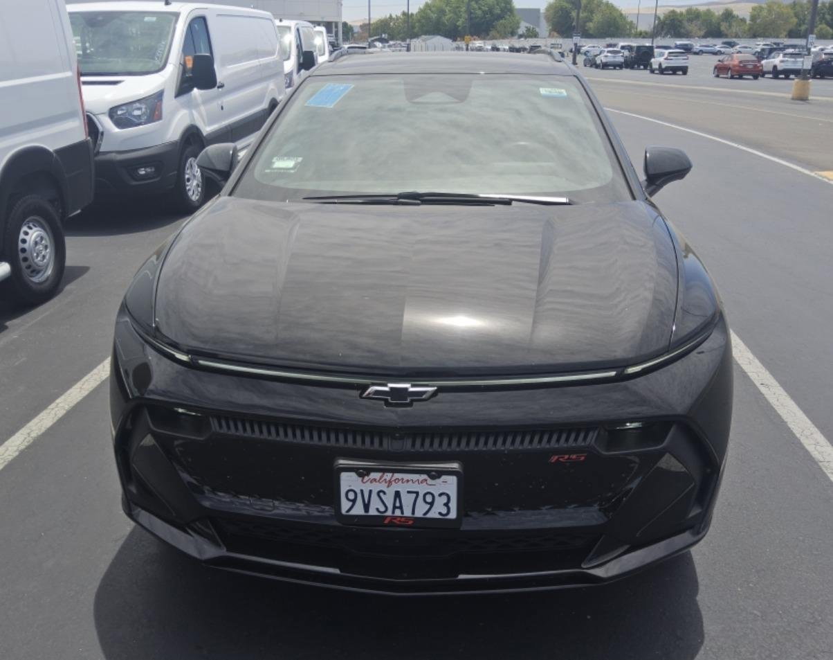 Used 2025 Chevrolet Equinox EV RS FWD image 15