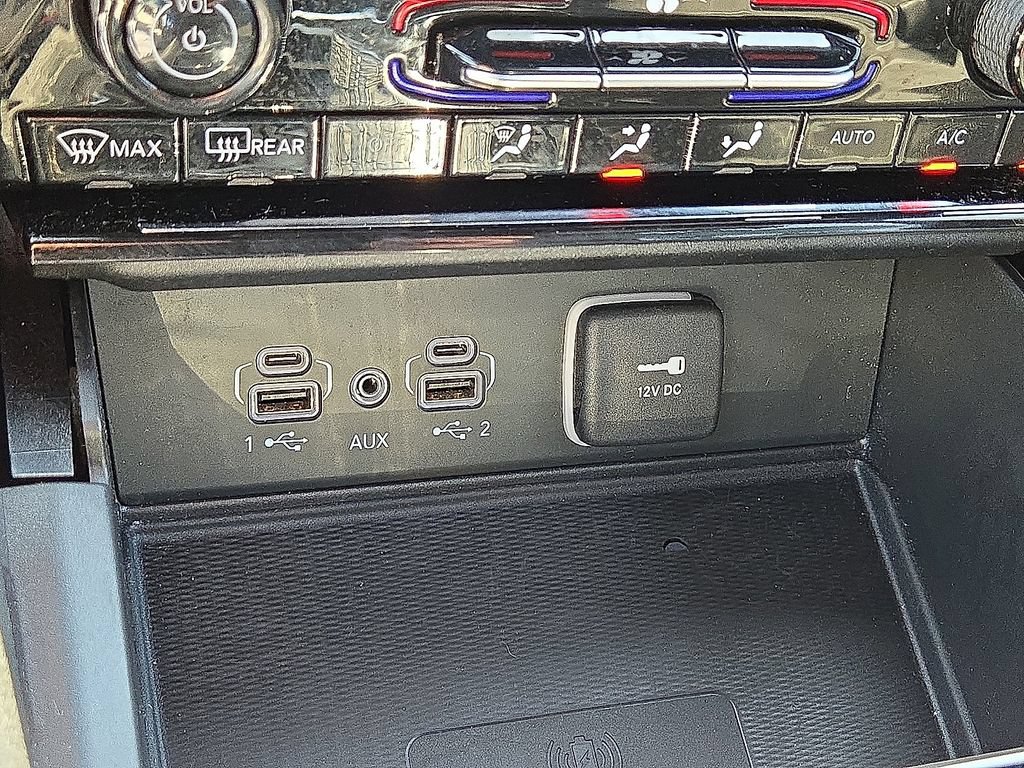 Used 2025 Jeep Grand Cherokee Altitude AWD/4WD image 29