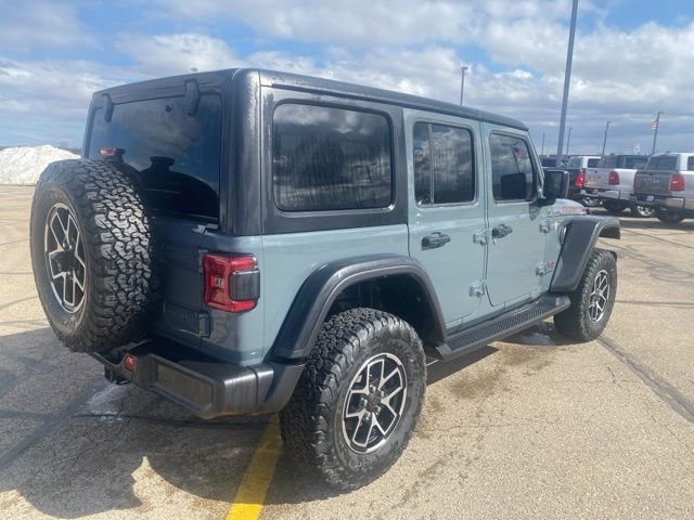 Used 2024 Jeep Wrangler Unlimited Rubicon w/ Convenience Group image 5