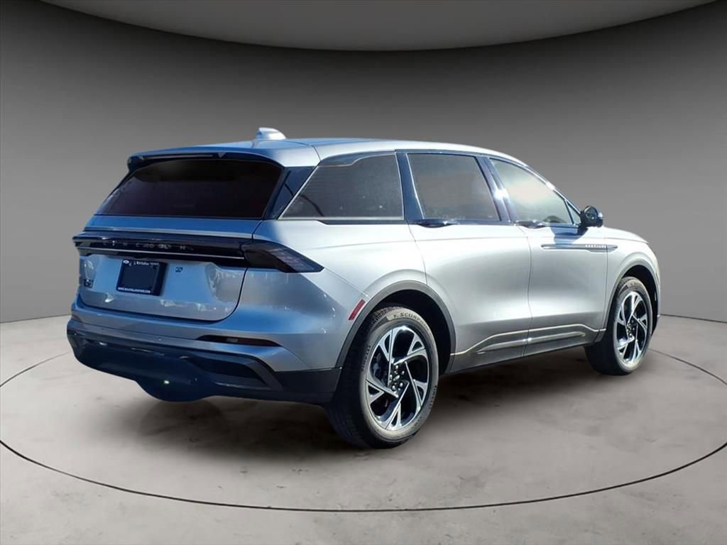 New 2026 Lincoln Nautilus Premier w/ Jet Appearance Package image 9